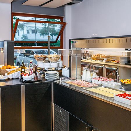 Hotel La Pergola 리그나노 사비아도로 외부 사진