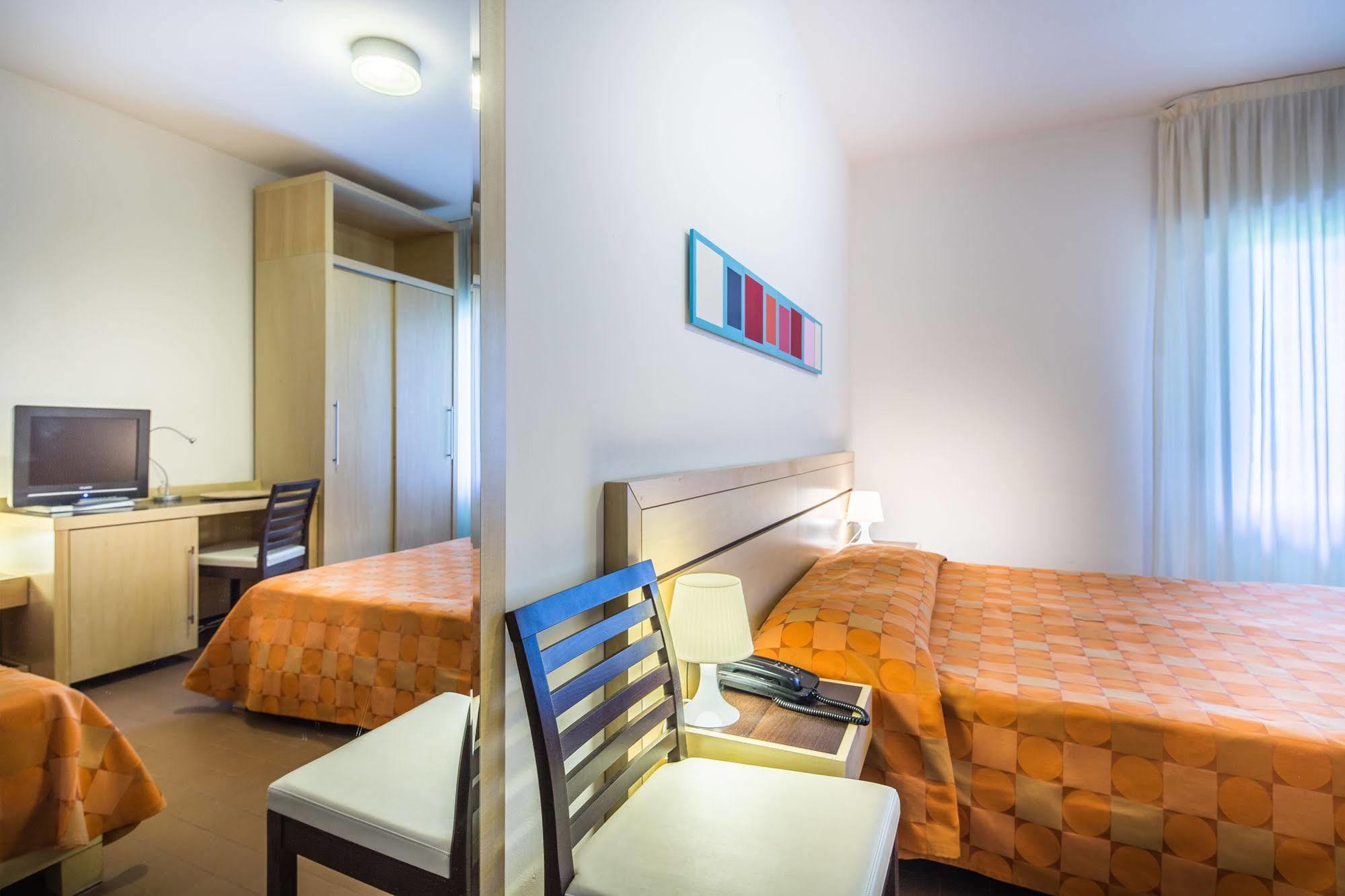 Hotel La Pergola 리그나노 사비아도로 외부 사진