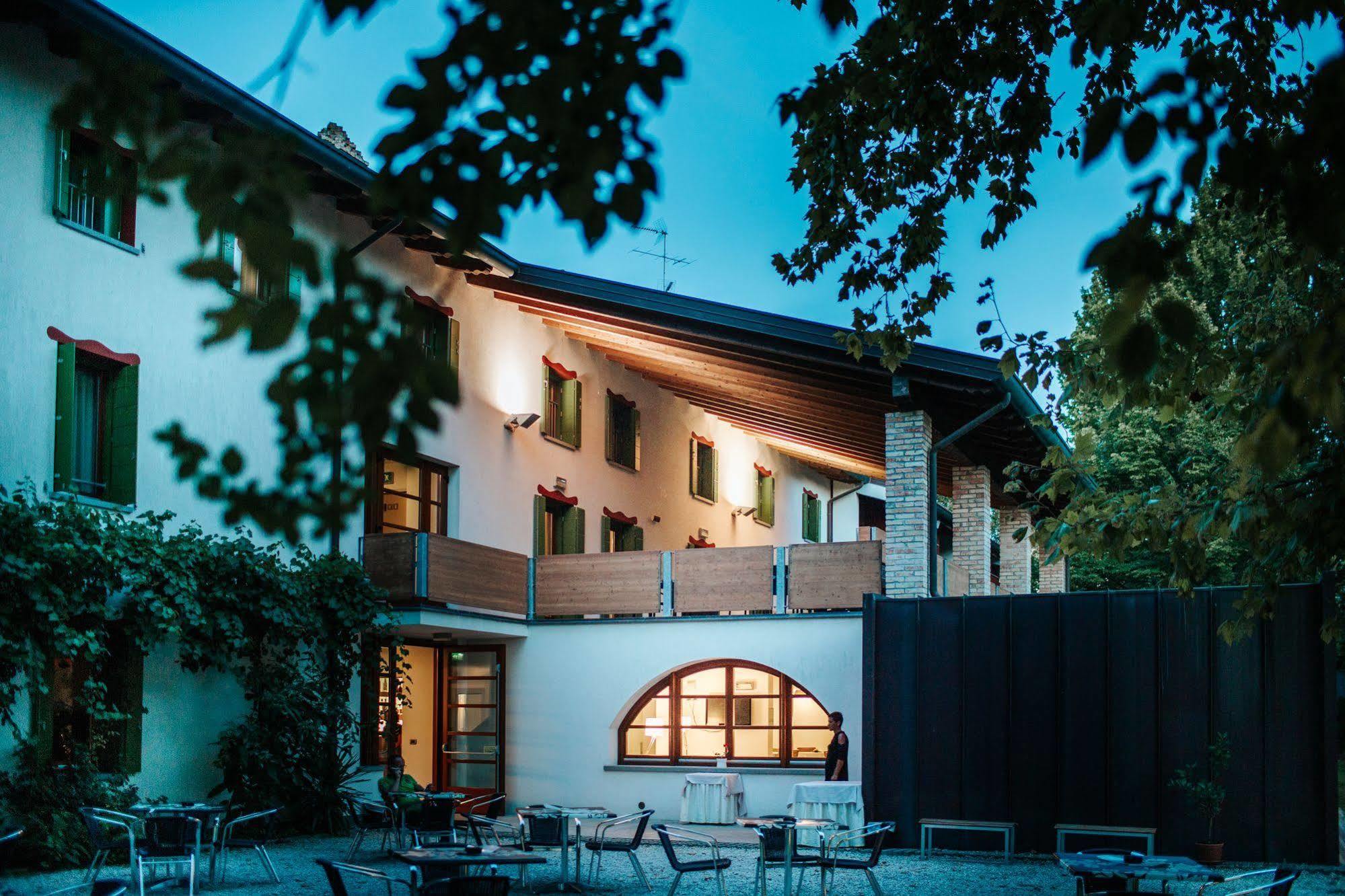 Hotel La Pergola 리그나노 사비아도로 외부 사진