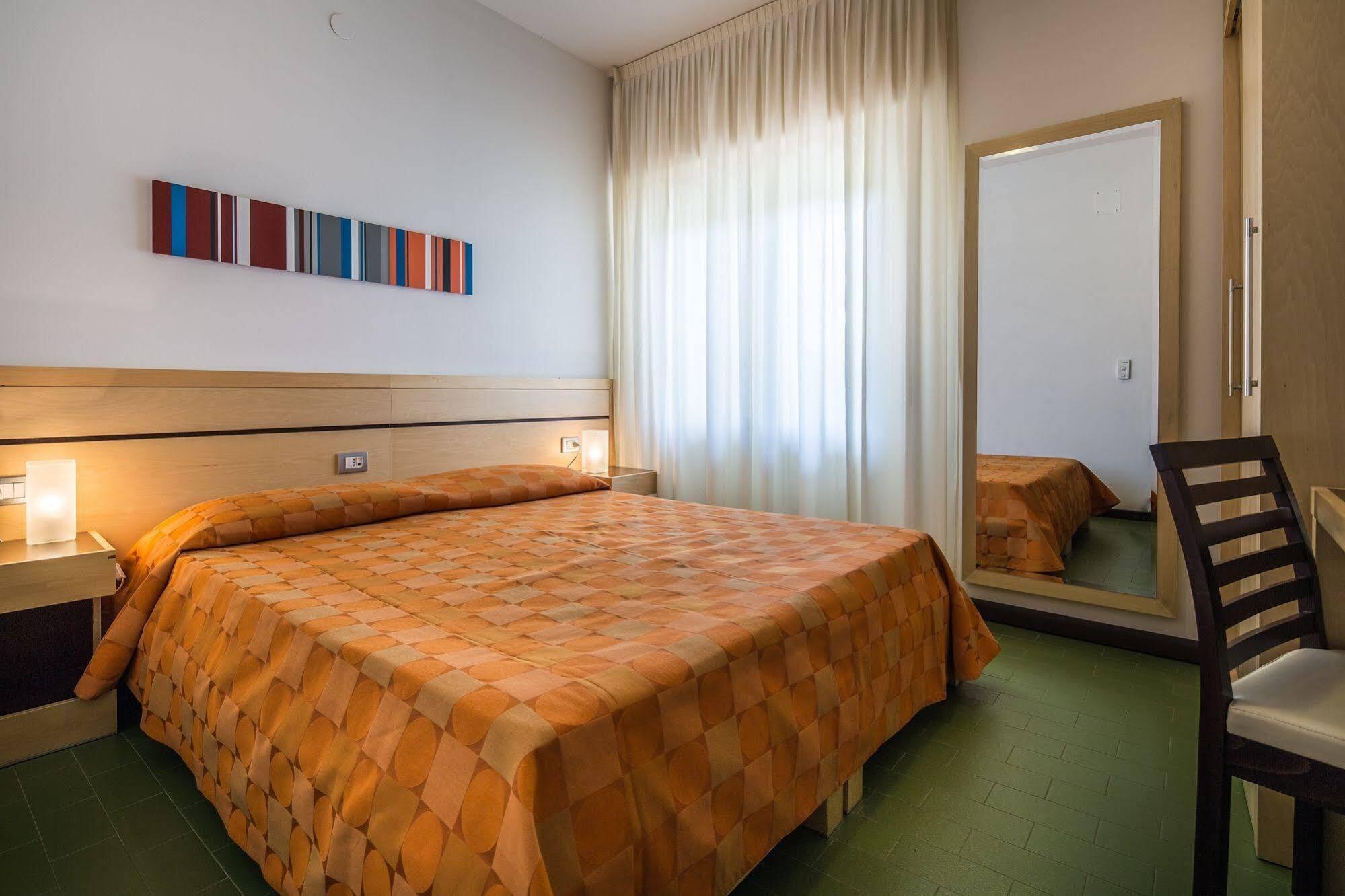 Hotel La Pergola 리그나노 사비아도로 외부 사진